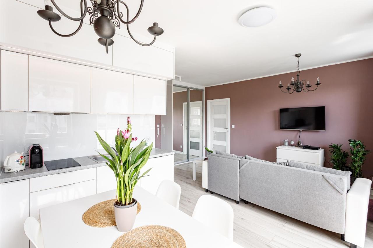 Apartament "Anna" - Kwartal Rozy Wiatrow, 15 Min Spacerem Od Plazy Świnoujście  Eksteriør billede